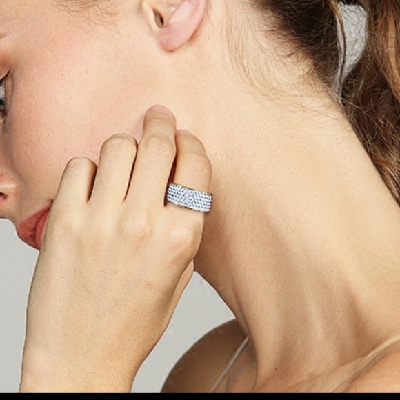 Womens ring 5 row AAA crystal band ring Engagement wedding NWT - Picture 9 of 11